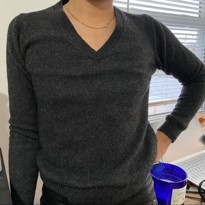 UNIQLO Wool V Neck Sweater